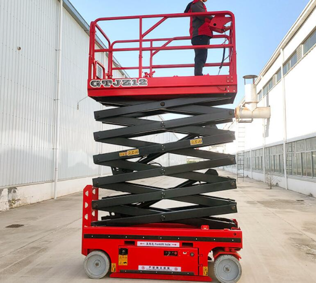 太康自行走移动式升降机